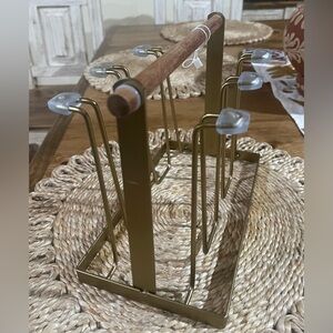 Gold and Brown Mug Holder